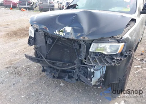 2019 Jeep Grand Cherokee Laredo 4X4 из США, поврежденный, VIN 1C4RJFAG0KC606791